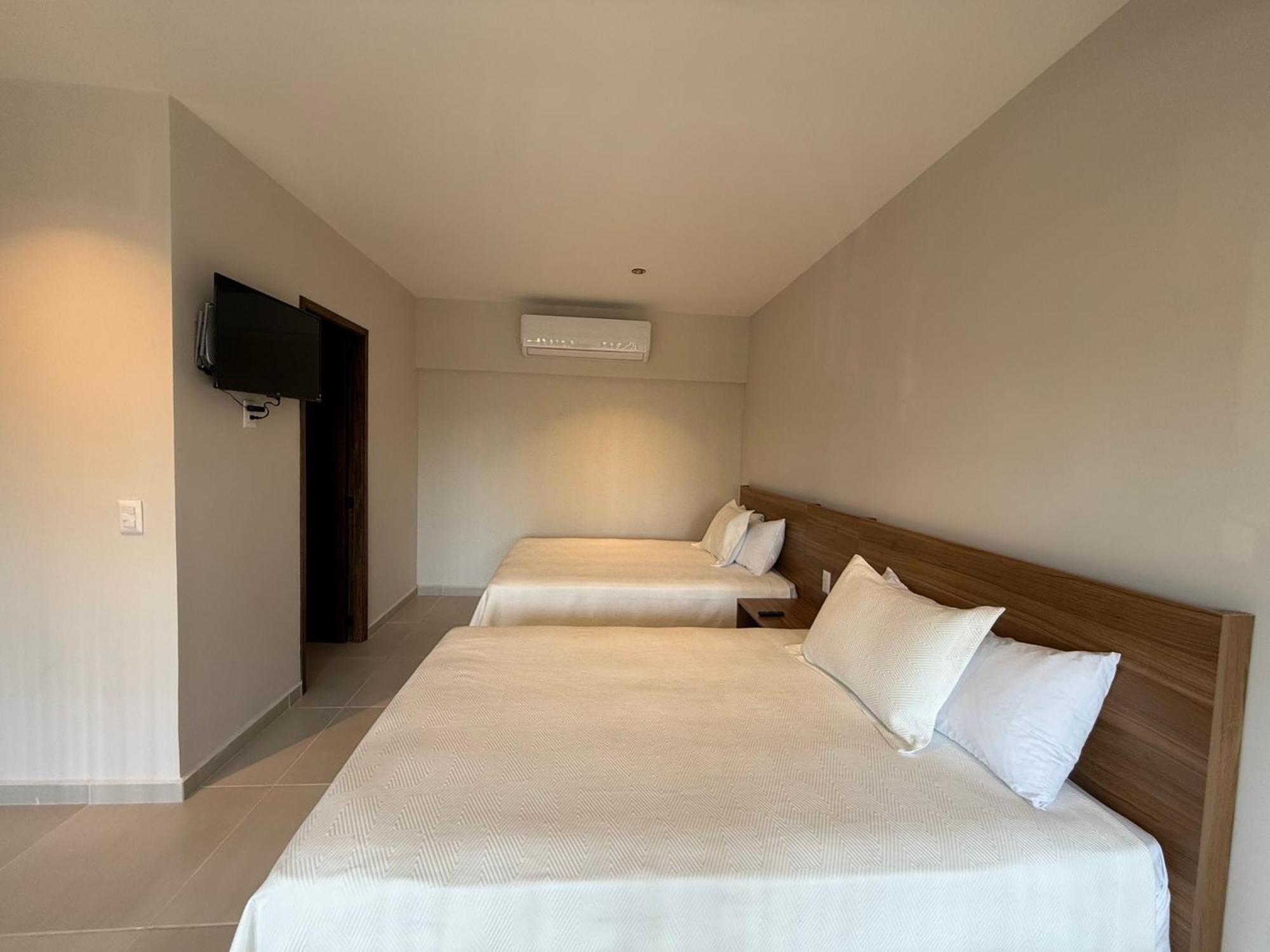 Homa Lofts Apartment Colima Bagian luar foto